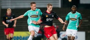 激烈厮杀 激烈厮杀