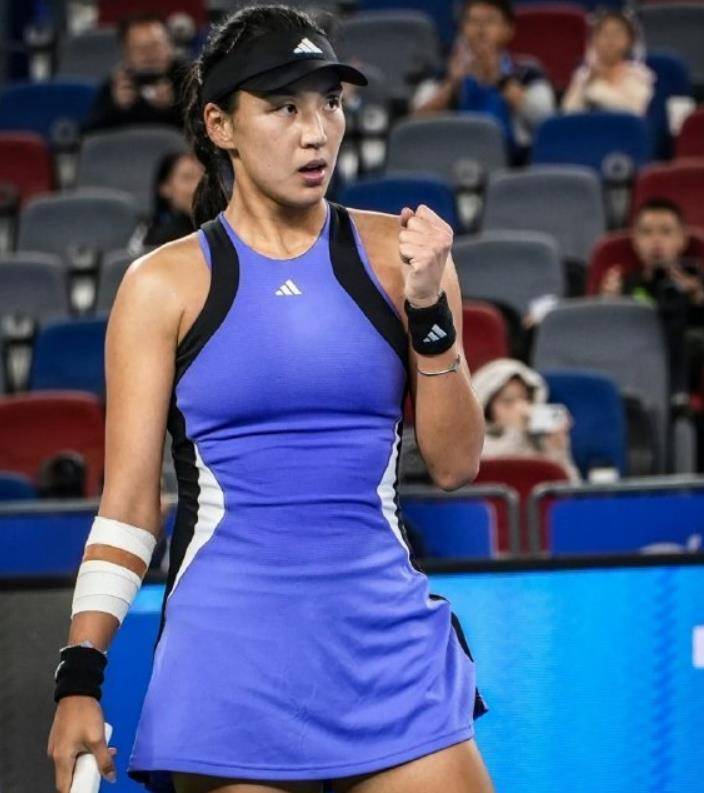 虽然他们展 虽然他们展